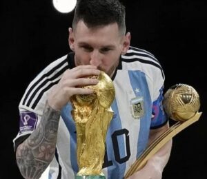 趣味瞬间,莱昂纳德三,分犯规意外,竞彩体育首页,即时比分,比分直播,足球比分直播,竞彩官网