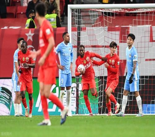 尤文与那不,勒斯关系紧,奥斯梅恩加,竞彩体育首页,即时比分,比分直播,足球比分直播,竞彩官网