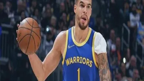 滕哈赫谈换下林德洛夫决定：以防为主，评估损伤程度